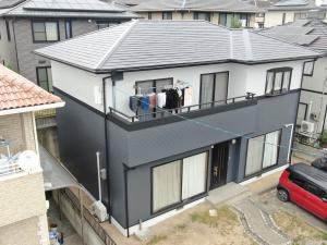 岡山市で屋根・外壁塗装工事/人気色！高コントラストでの施工で印象アップ